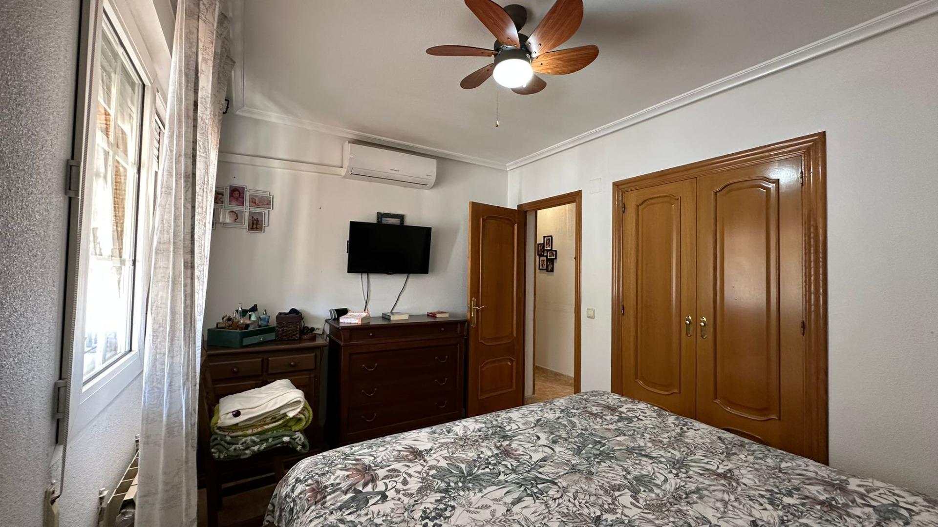 Kitchen in villa for sale in Torrevieja