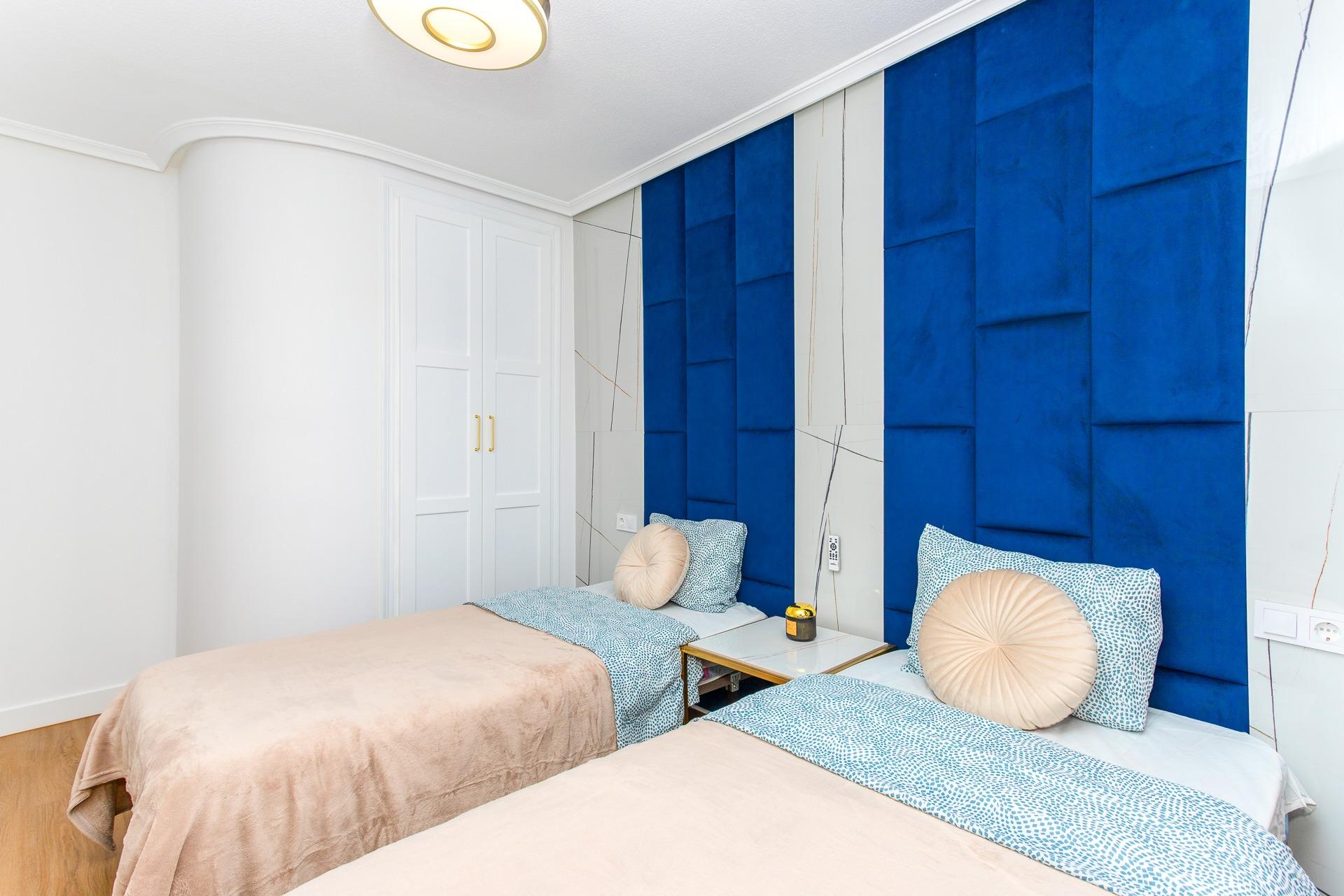 Living room in apartment for sale in Torrevieja