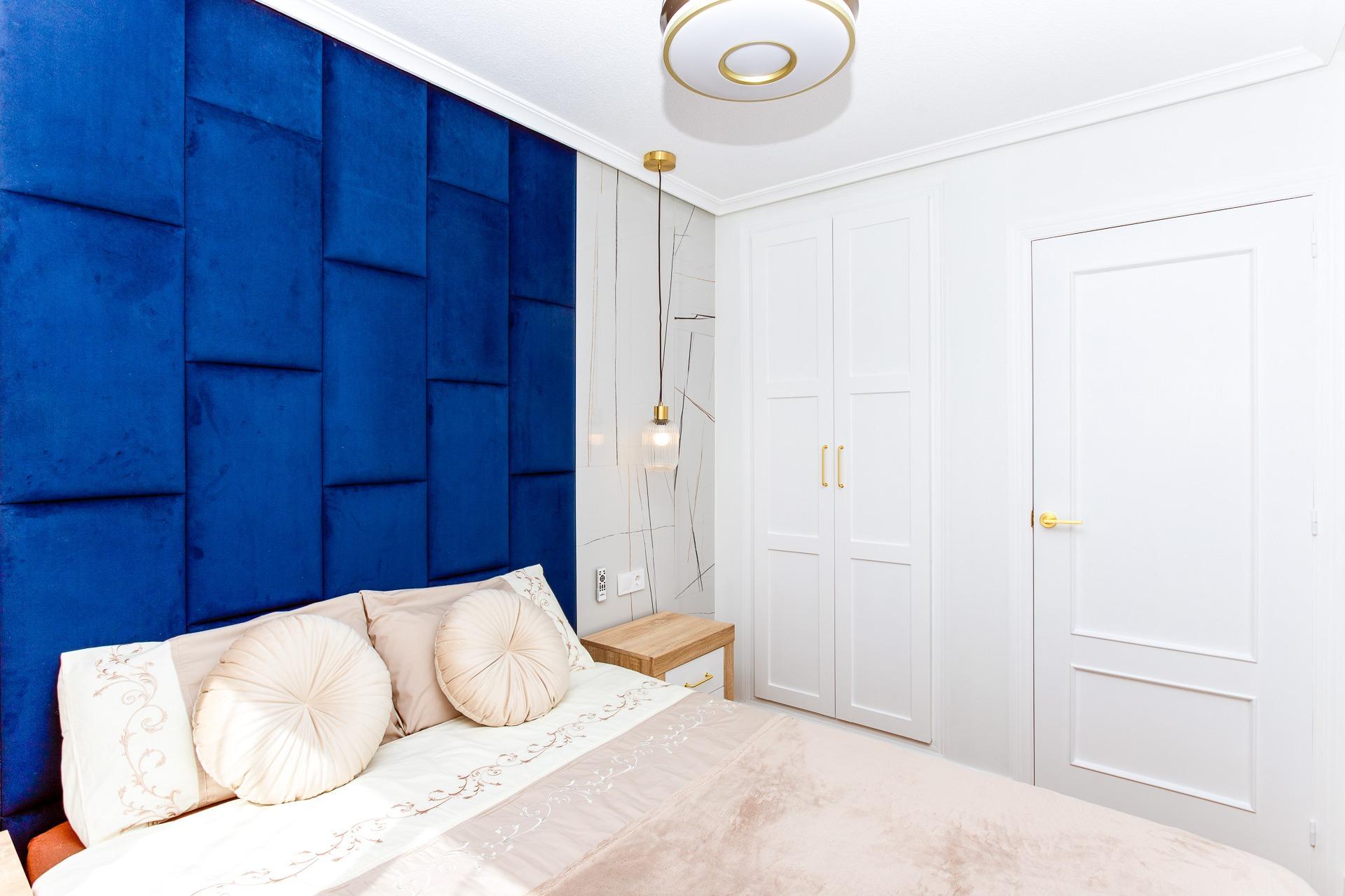 Master bedroom in apartment for sale in Torrevieja