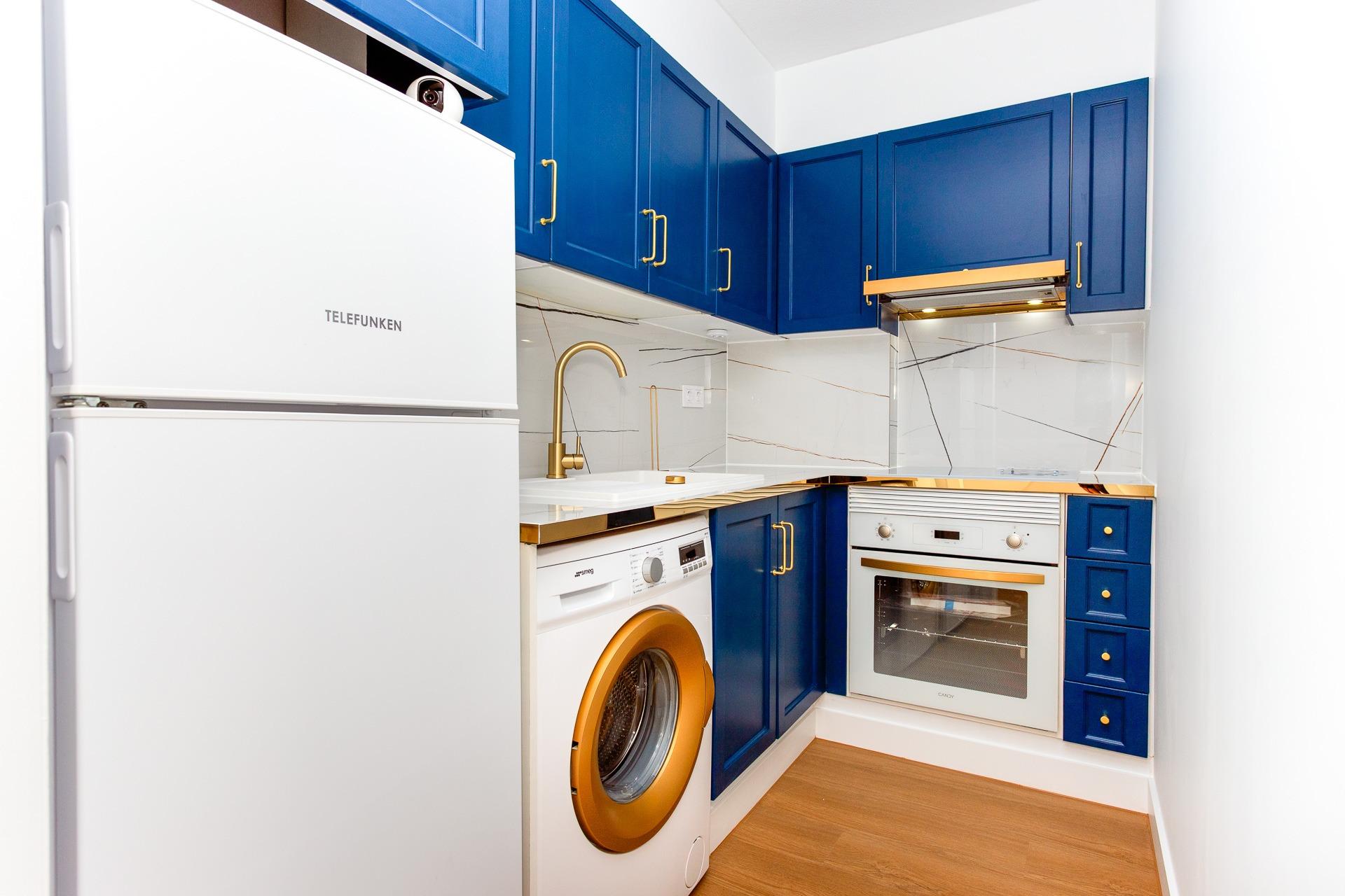 Bedroom in apartment for sale in Torrevieja