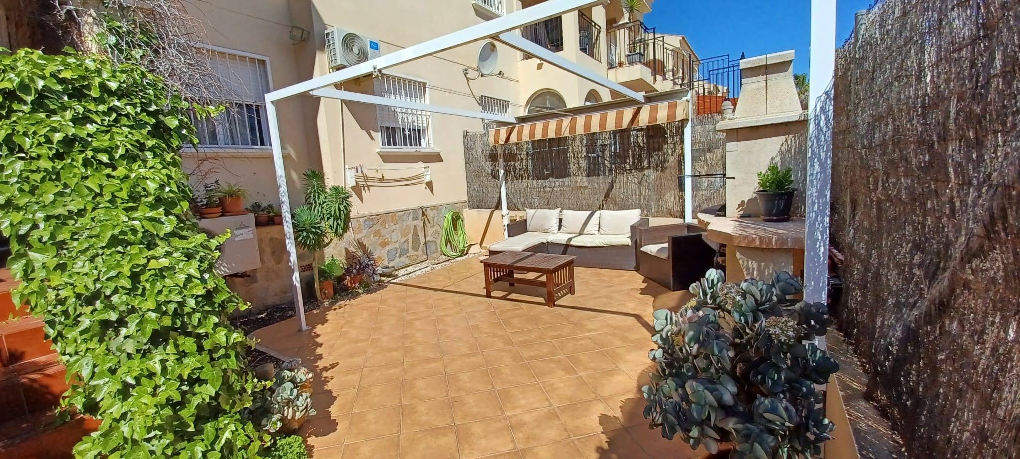 Bedroom in bungalow for sale in Orihuela Costa