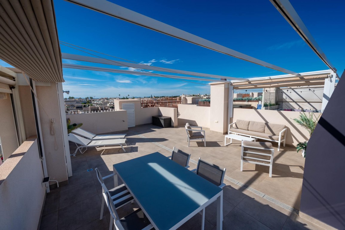 Living room in penthouse for sale in Torre de La Horadada