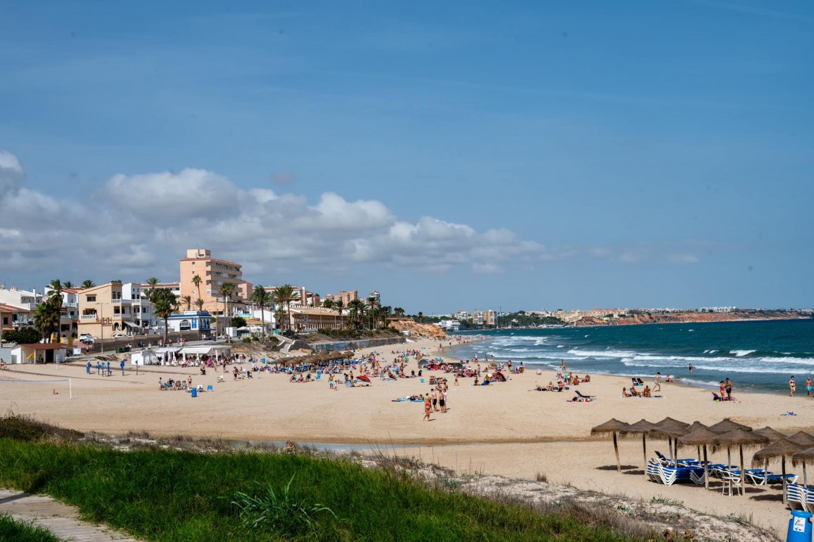 Master bedroom in penthouse for sale in Torre de La Horadada