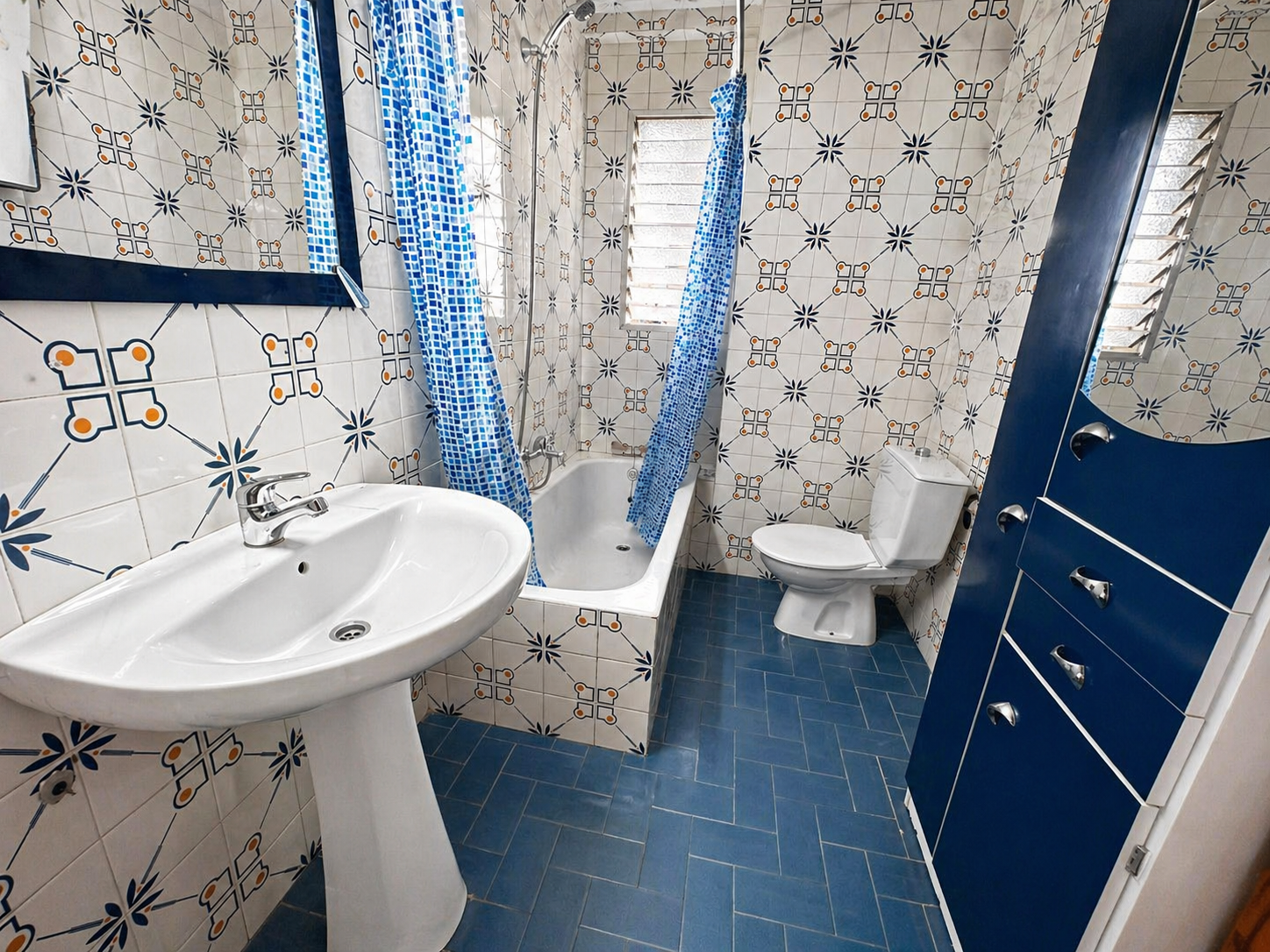Dining area in apartment for sale in Torrevieja