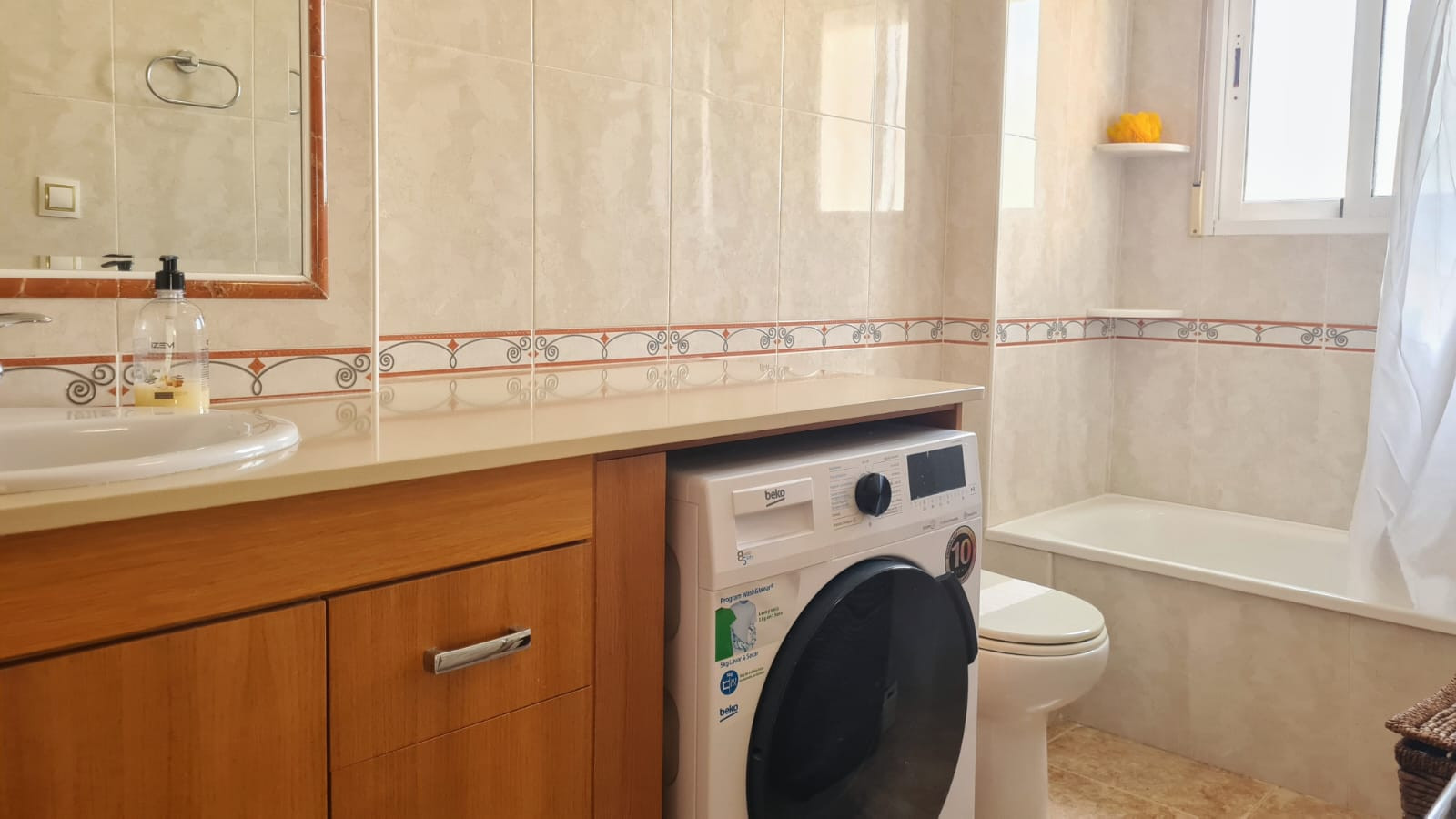 Bedroom in villa for sale in Orihuela Costa
