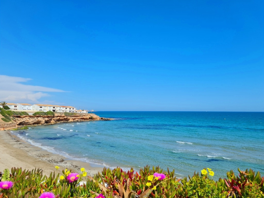 Terrace in villa for sale in Orihuela Costa