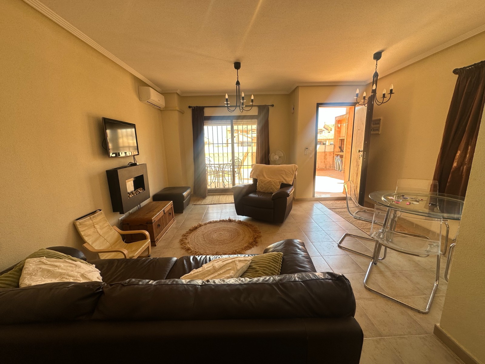 Bedroom in apartment for sale in Torrevieja