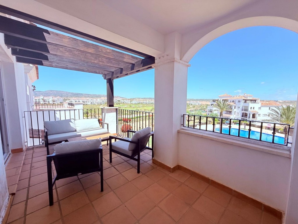 Apt. de Golf la Hacienda Riquelme: Un Refugiu de Vis în Costa Cálida