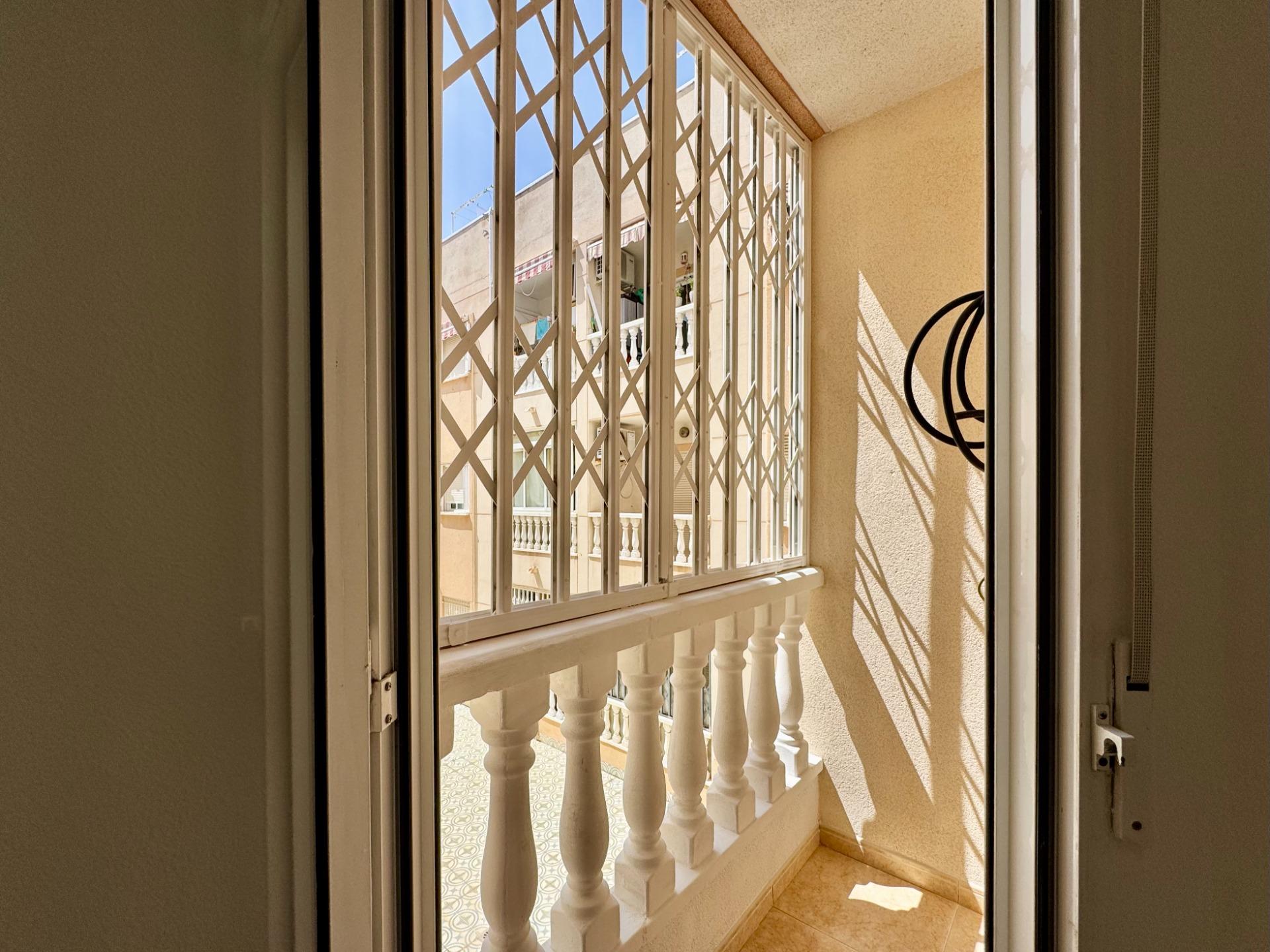 Kitchen in apartment for sale in Torrevieja