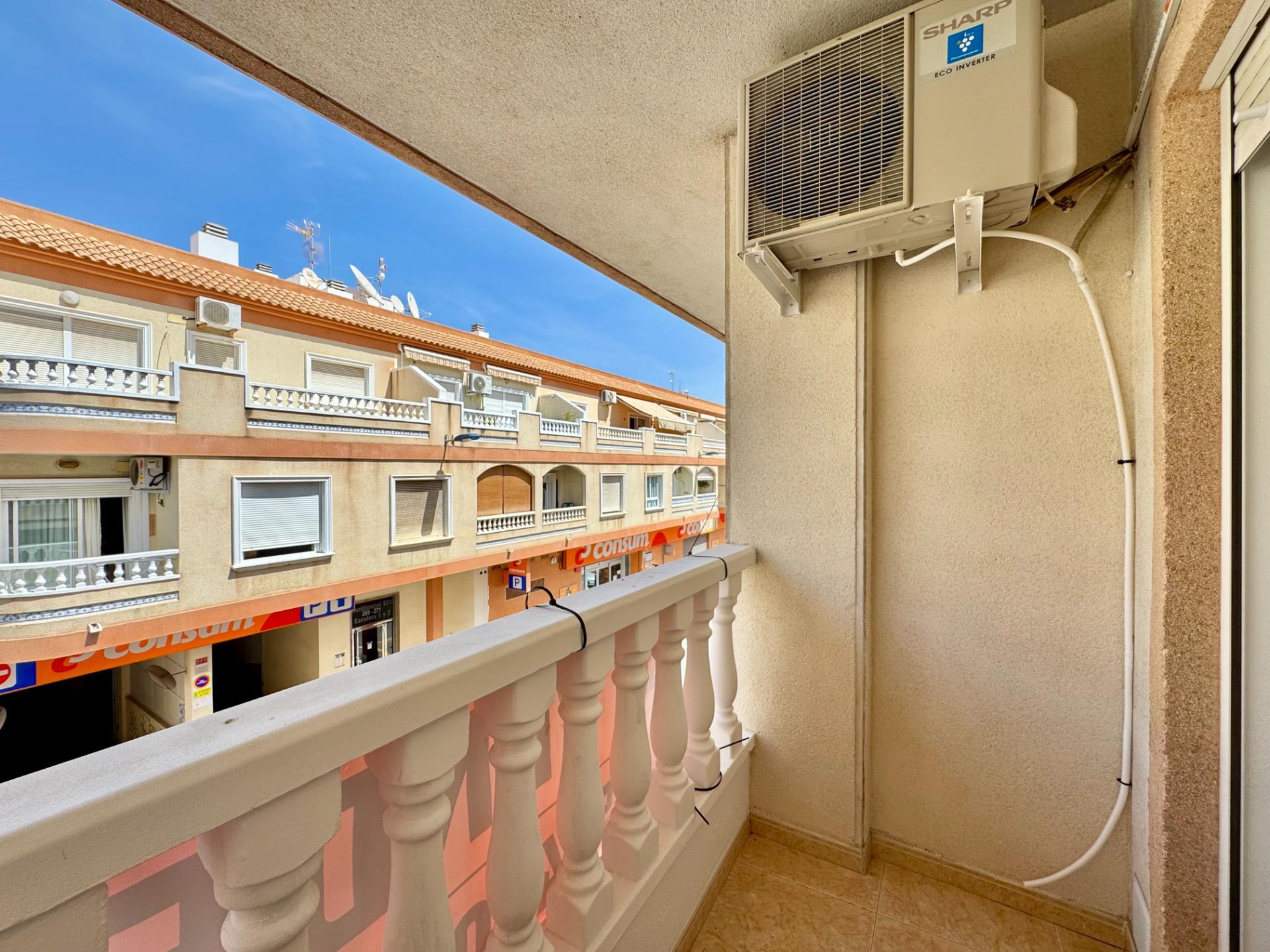 Dining area in apartment for sale in Torrevieja