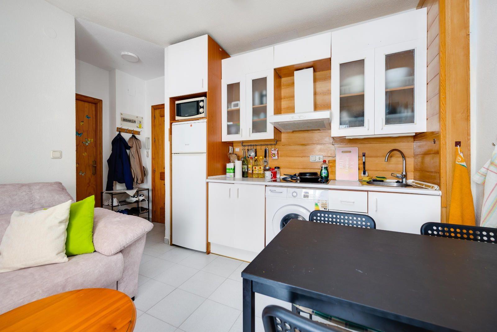 Kitchen in apartment for sale in Torrevieja