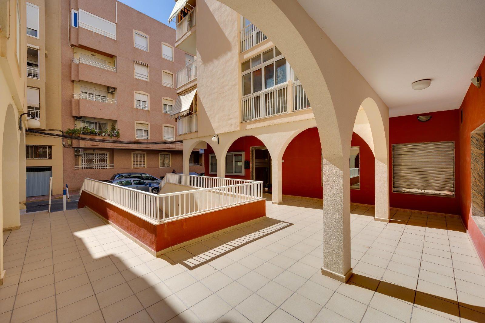 Master bedroom in apartment for sale in Torrevieja