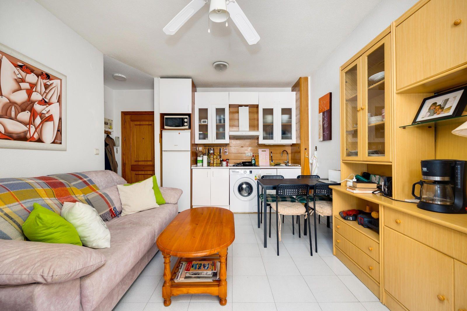 Pool area in apartment for sale in Torrevieja