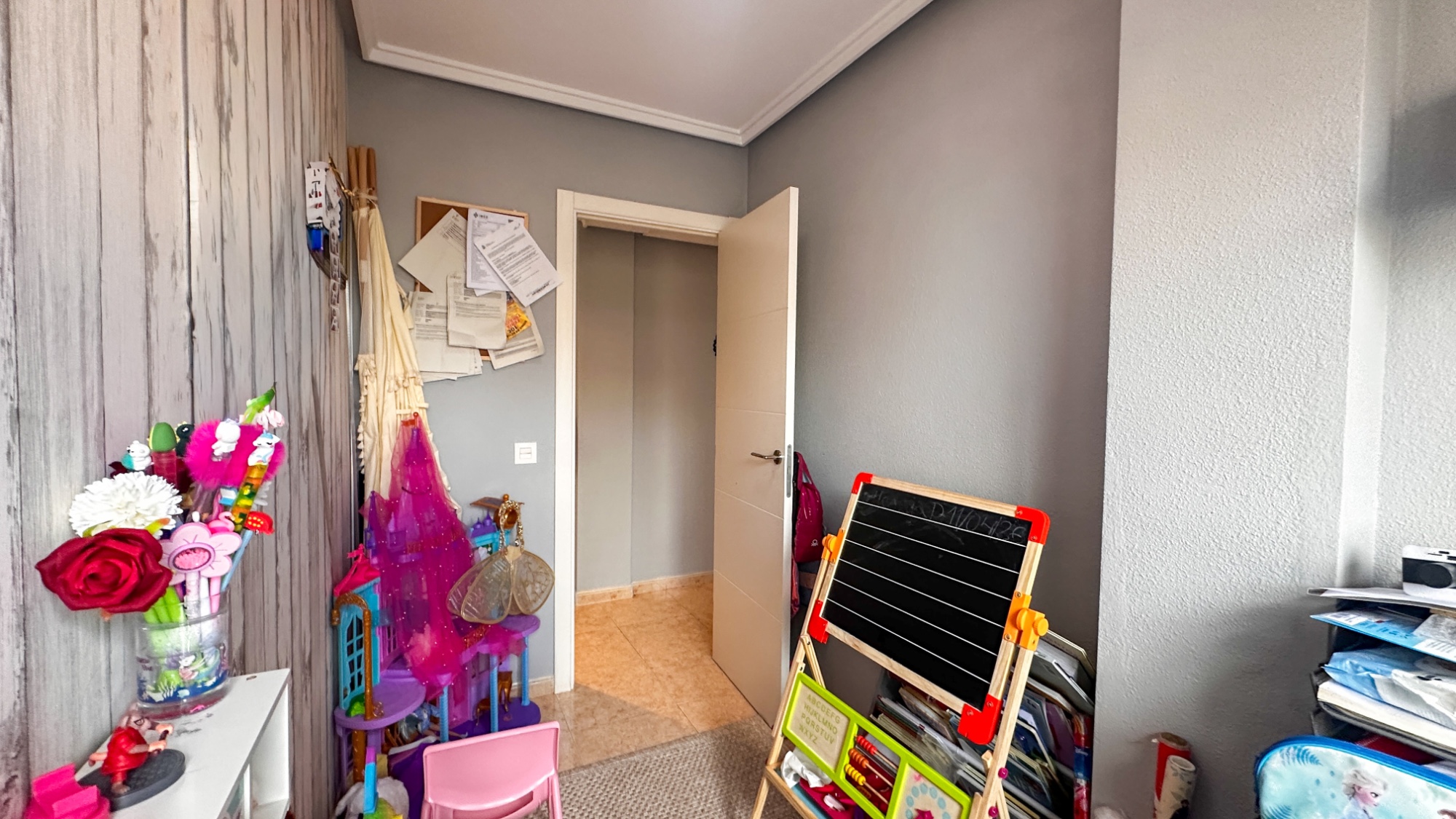 Living room in apartment for sale in Torrevieja