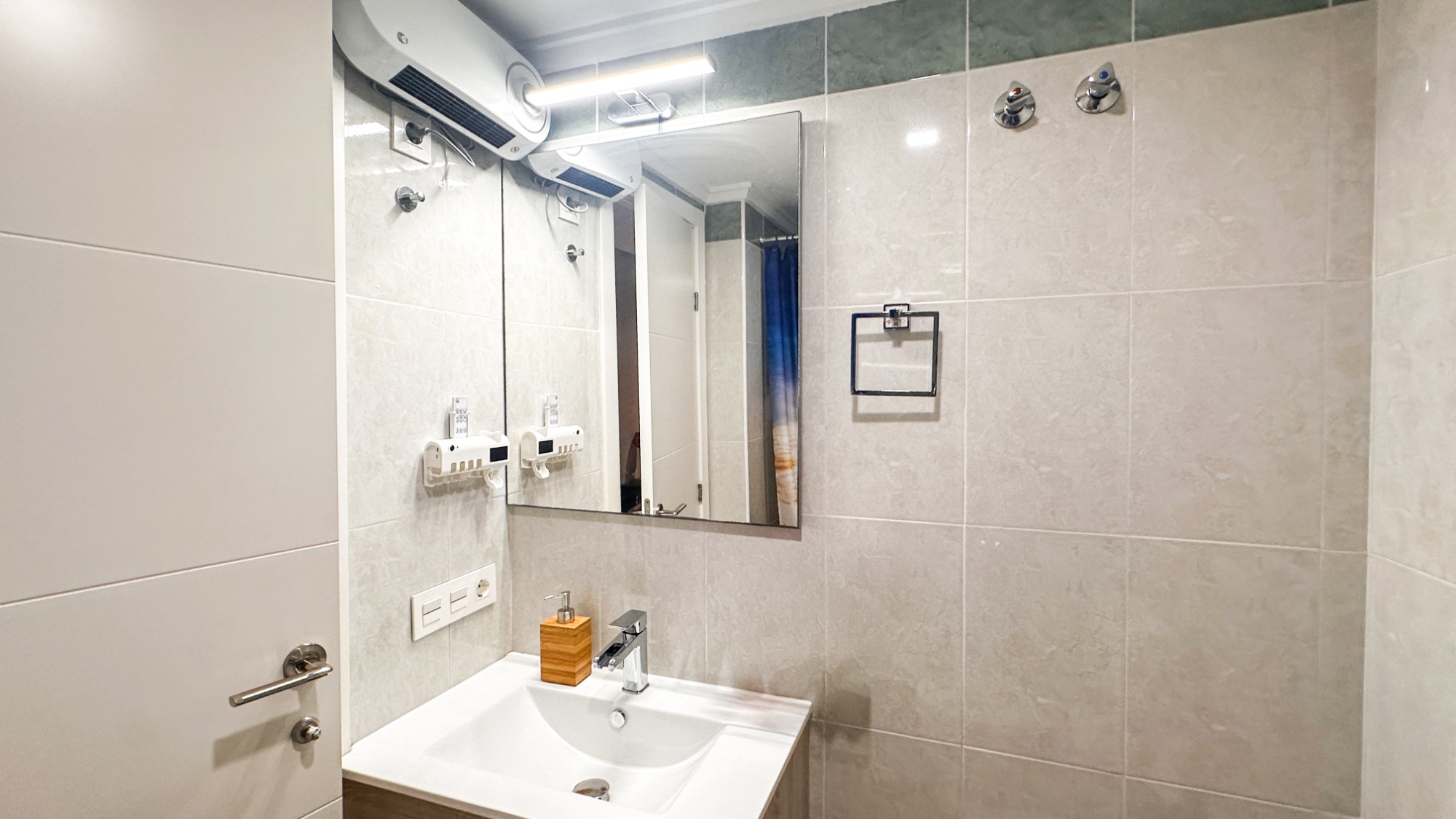 Terrace in apartment for sale in Torrevieja