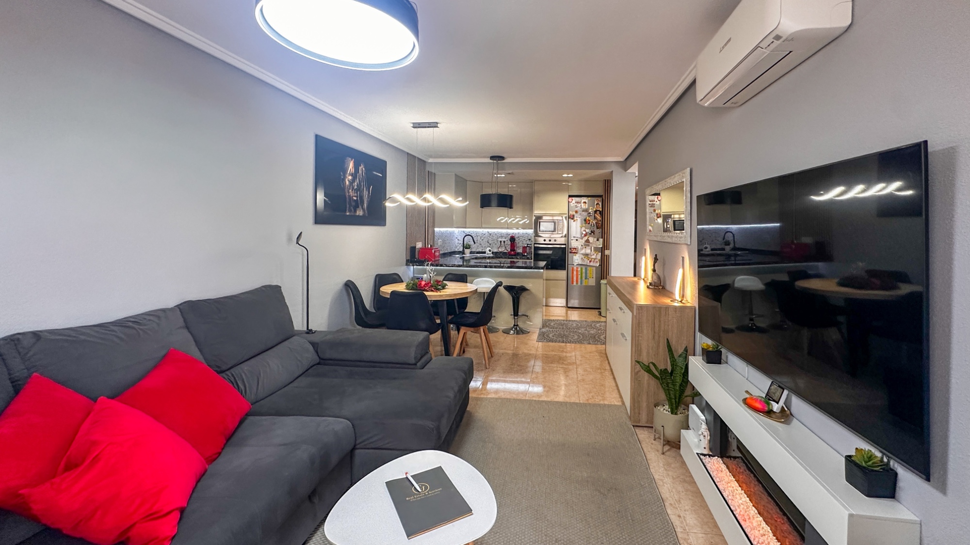 Living room in apartment for sale in Torrevieja