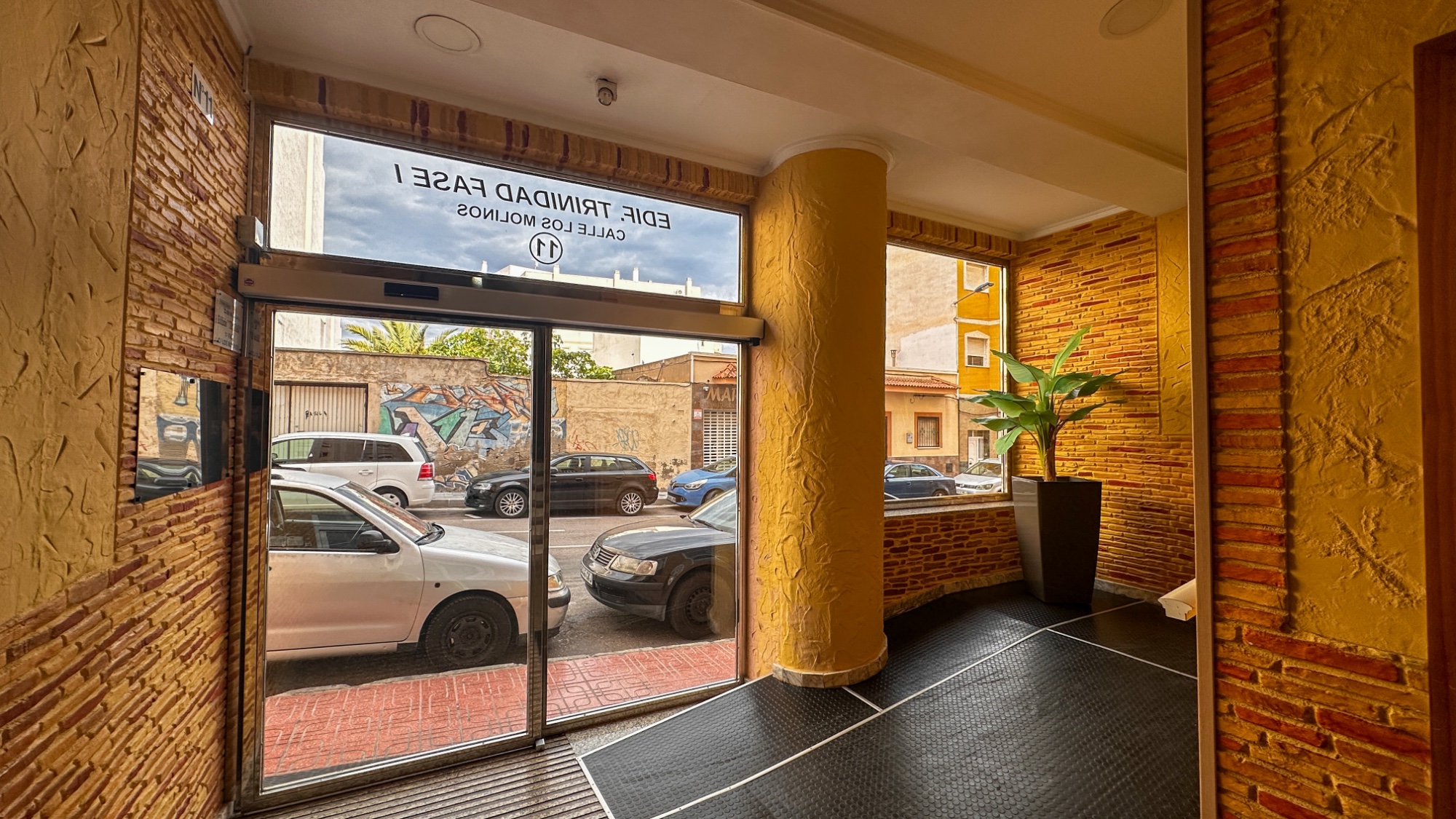 Master bedroom in apartment for sale in Torrevieja