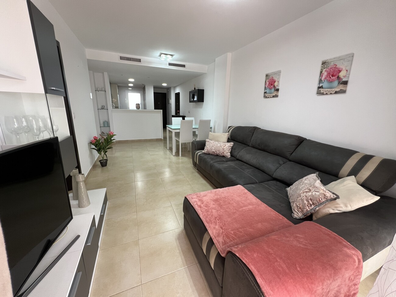 Bedroom in apartment for sale in Orihuela Costa