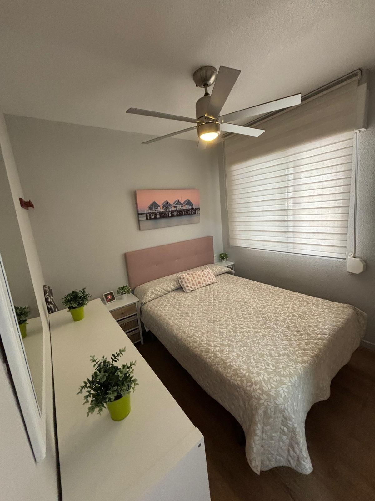Master bedroom in bungalow for sale in Torrevieja