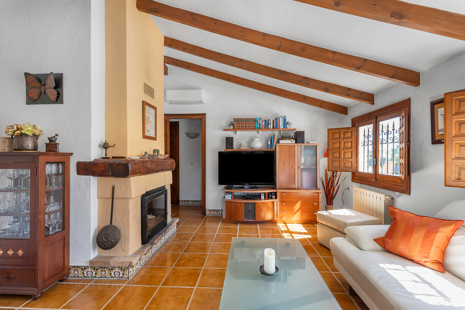 Living room in villa for sale in Orihuela