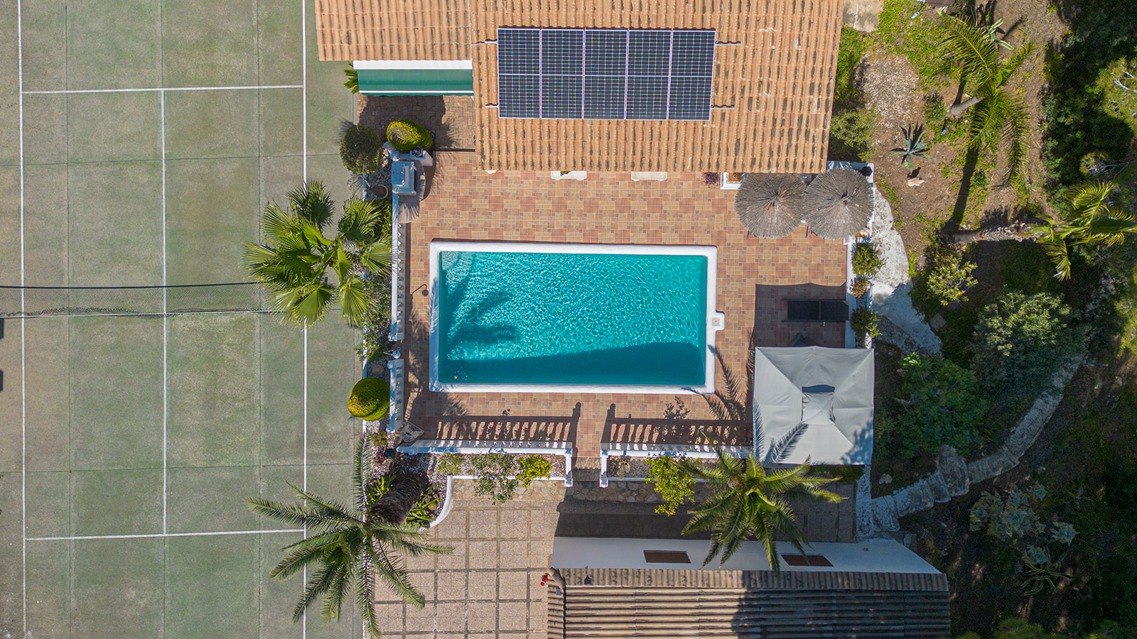 Master bedroom in villa for sale in Orihuela
