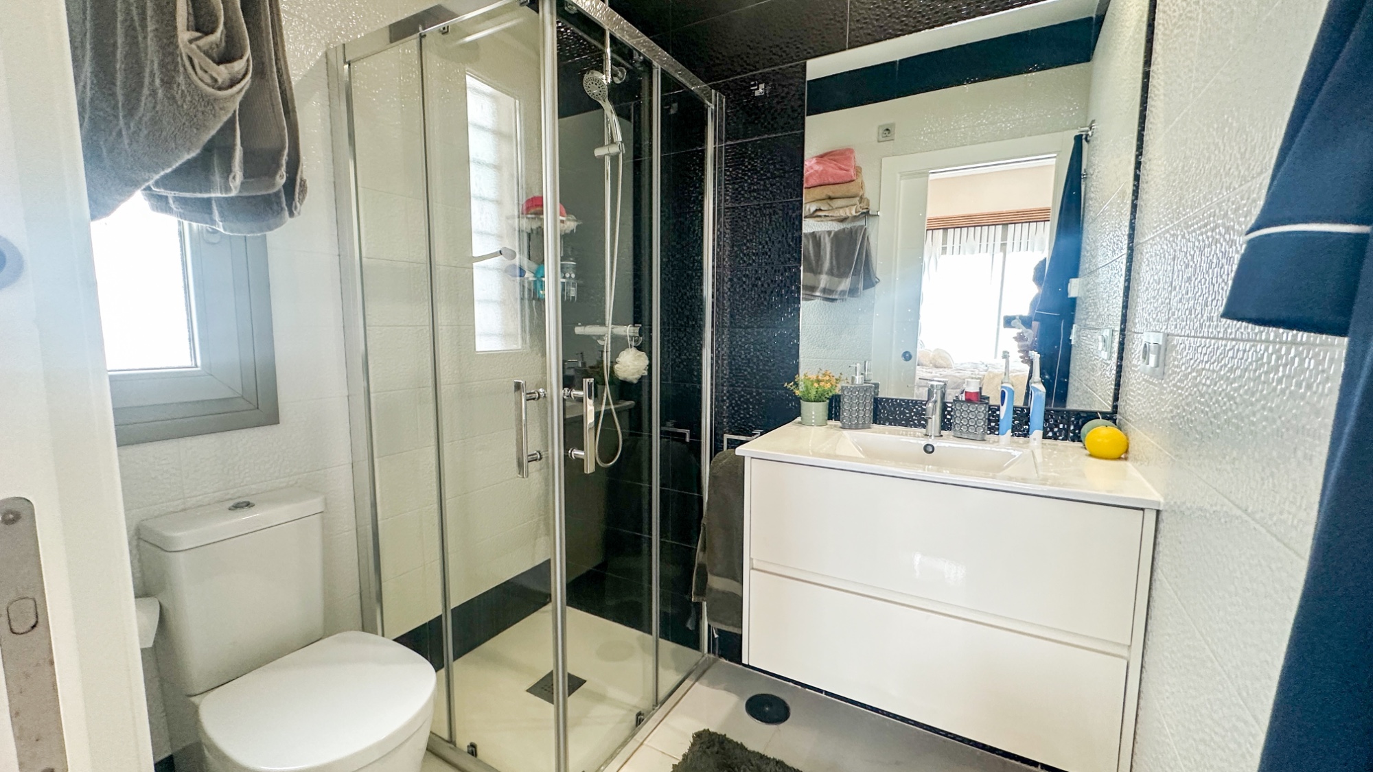 Bathroom in villa for sale in Orihuela Costa