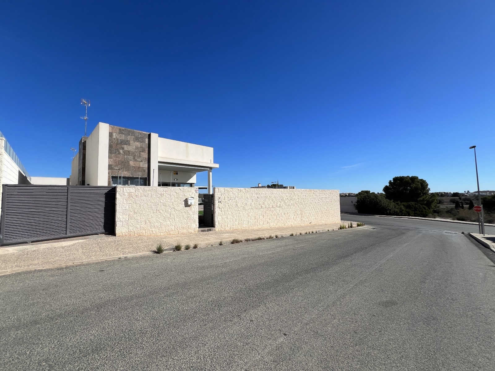 Terrace in villa for sale in Orihuela Costa