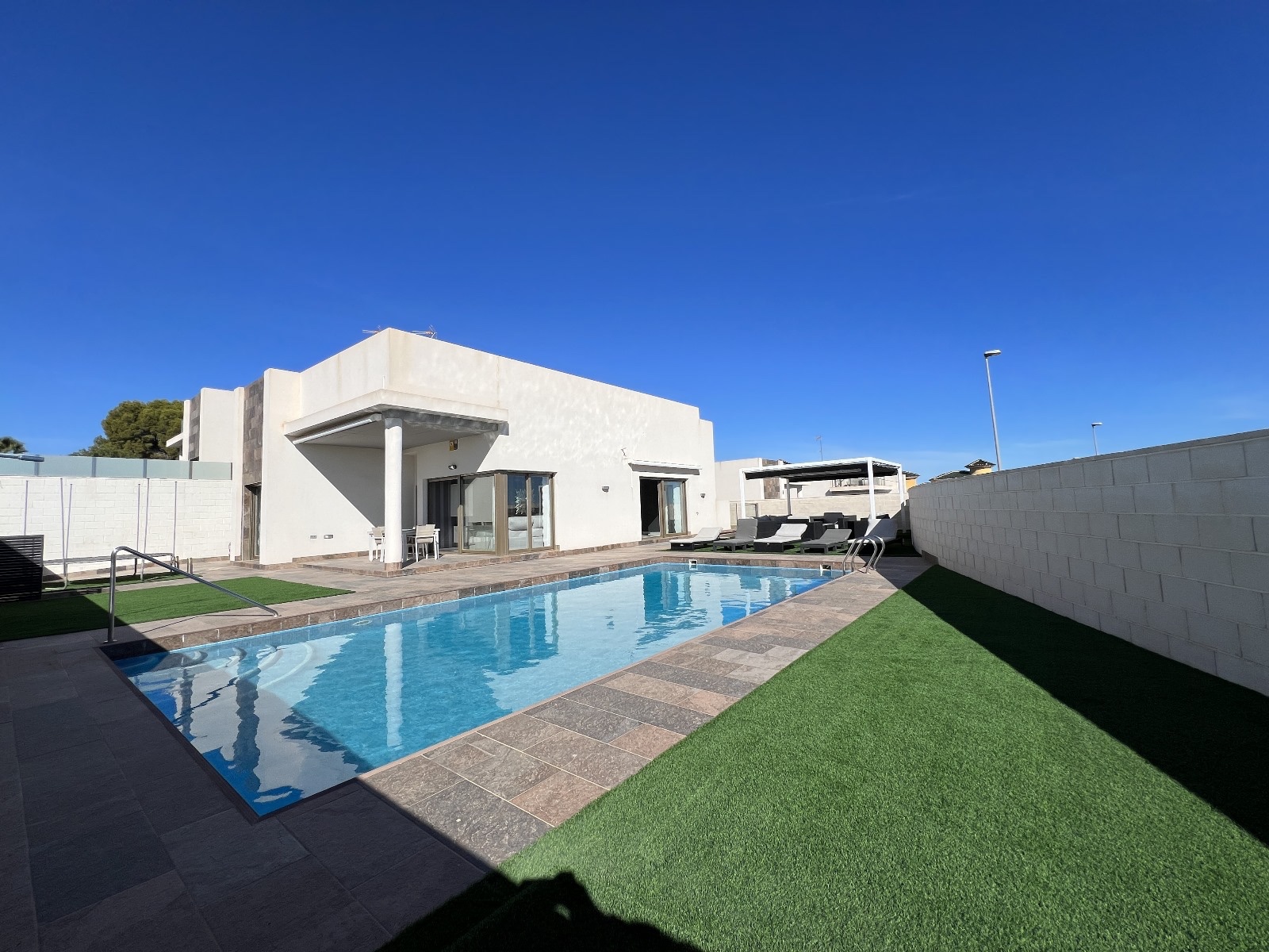 Dining area in villa for sale in Orihuela Costa