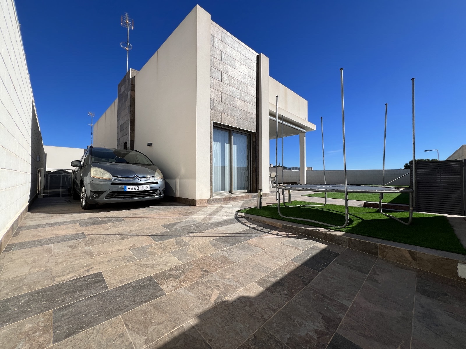 Exterior view in villa for sale in Orihuela Costa