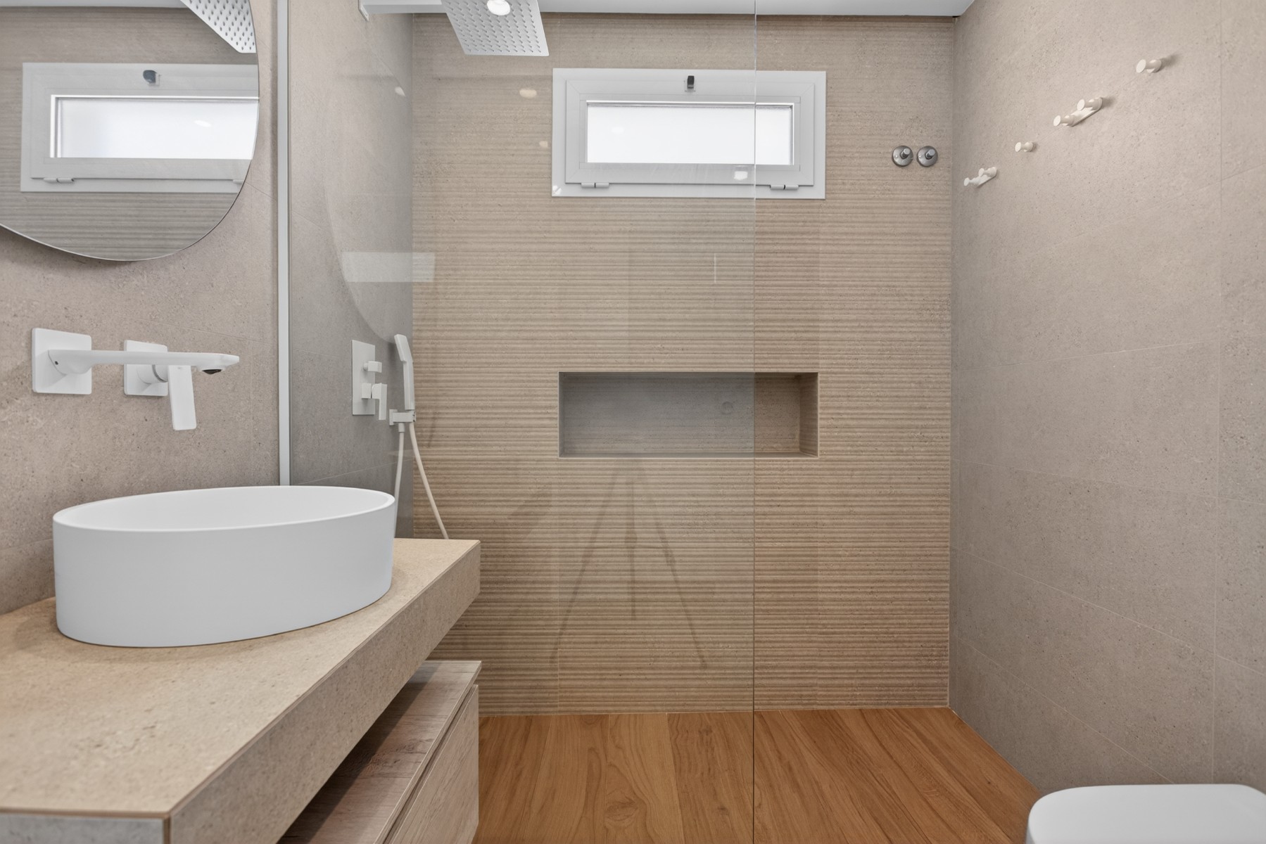 Pool area in apartment for sale in Guardamar del Segura