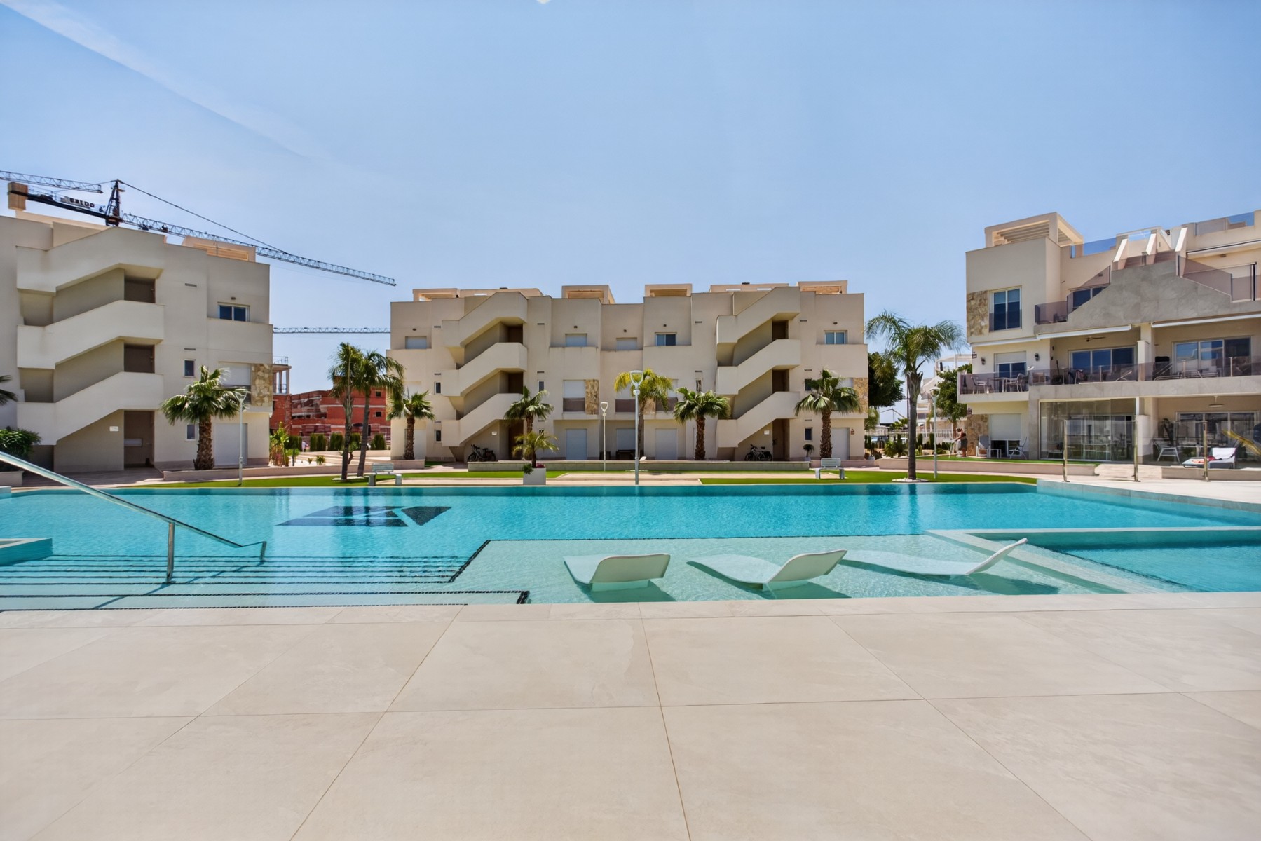 Pool area in apartment for sale in Guardamar del Segura