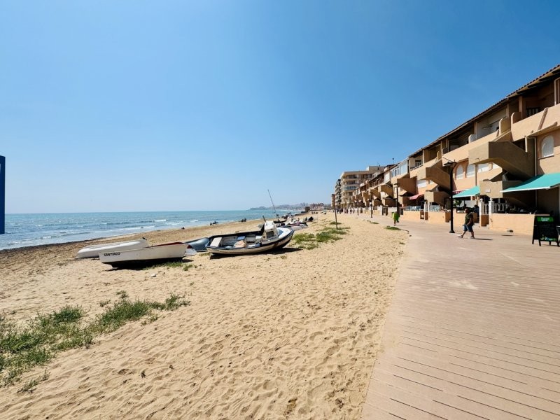 Master bedroom in apartment for sale in La Mata