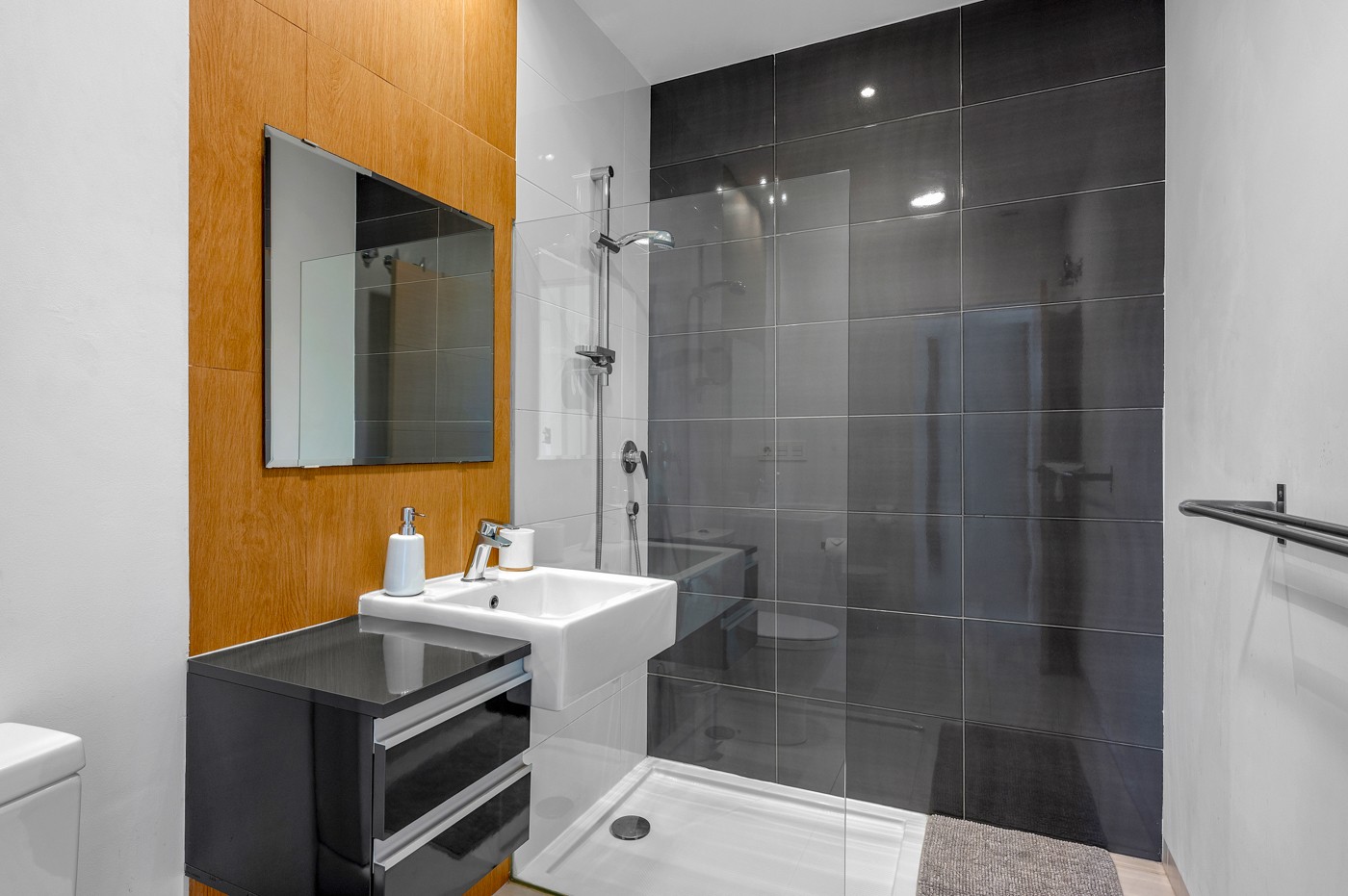 Bedroom in apartment for sale in Orihuela Costa