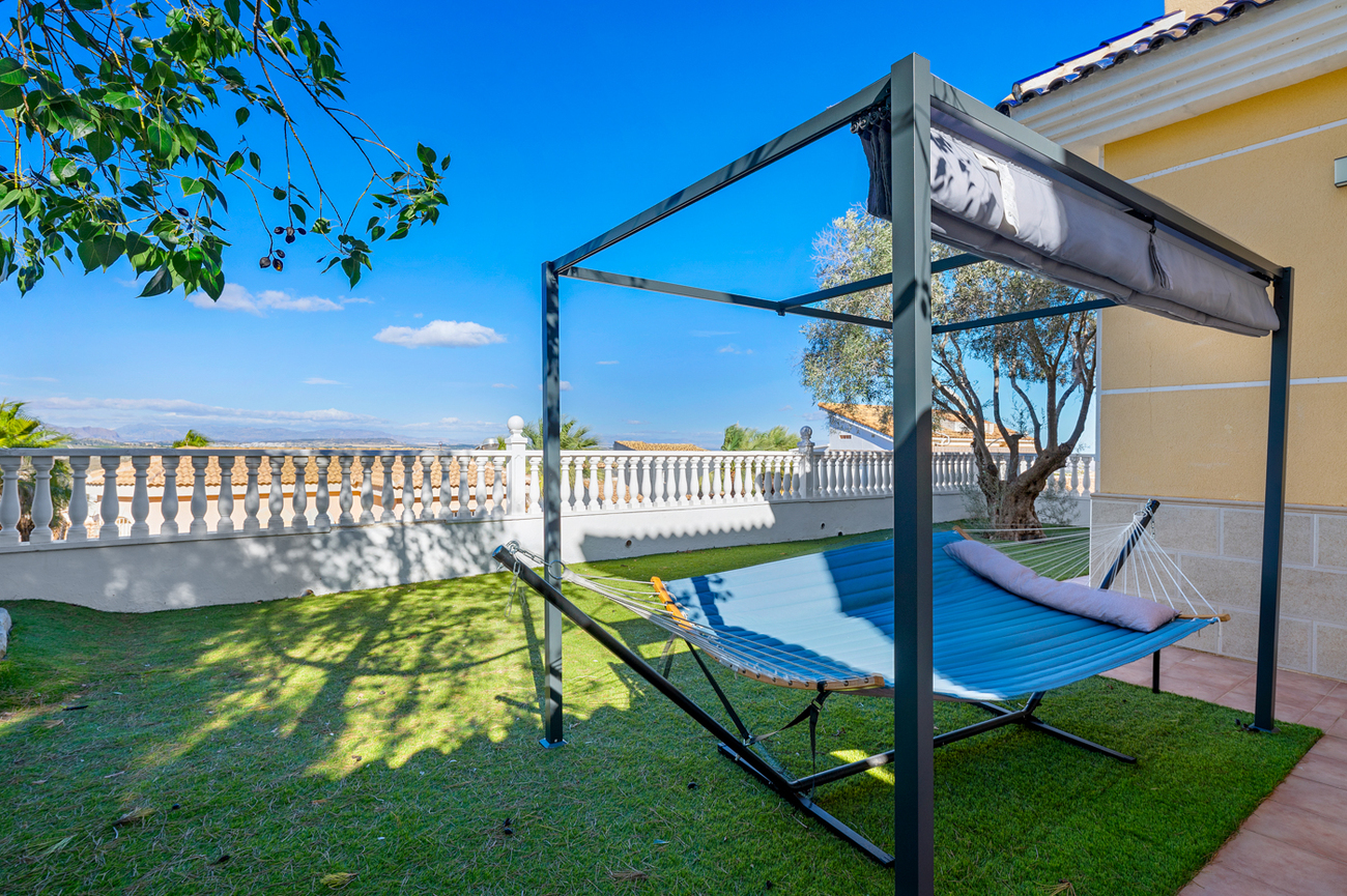 Master bedroom in villa for sale in Ciudad De Las Comunicaciones