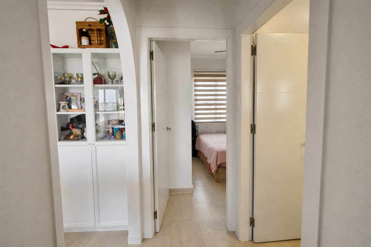 Dining area in apartment for sale in Lomas de Caboroig