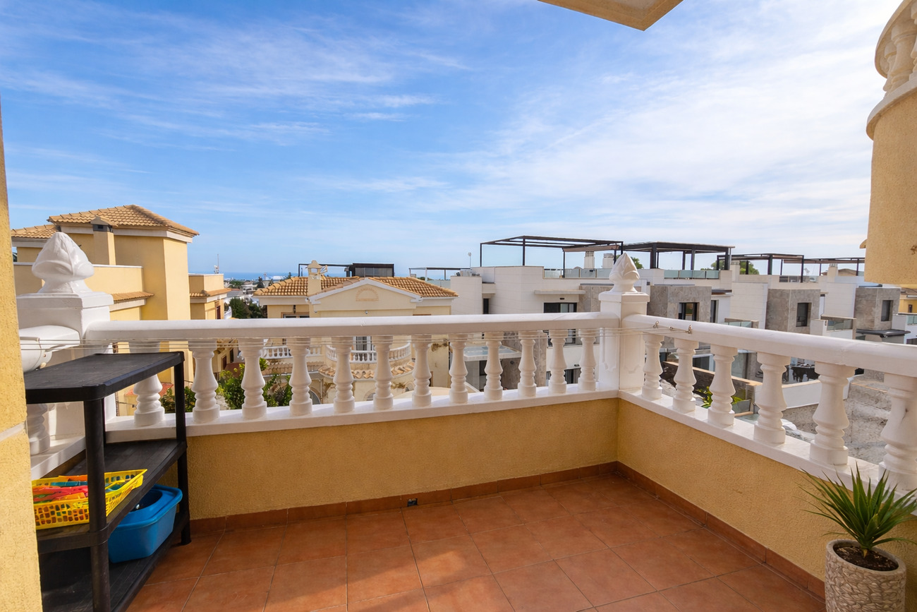 Terrace in apartment for sale in Lomas de Caboroig