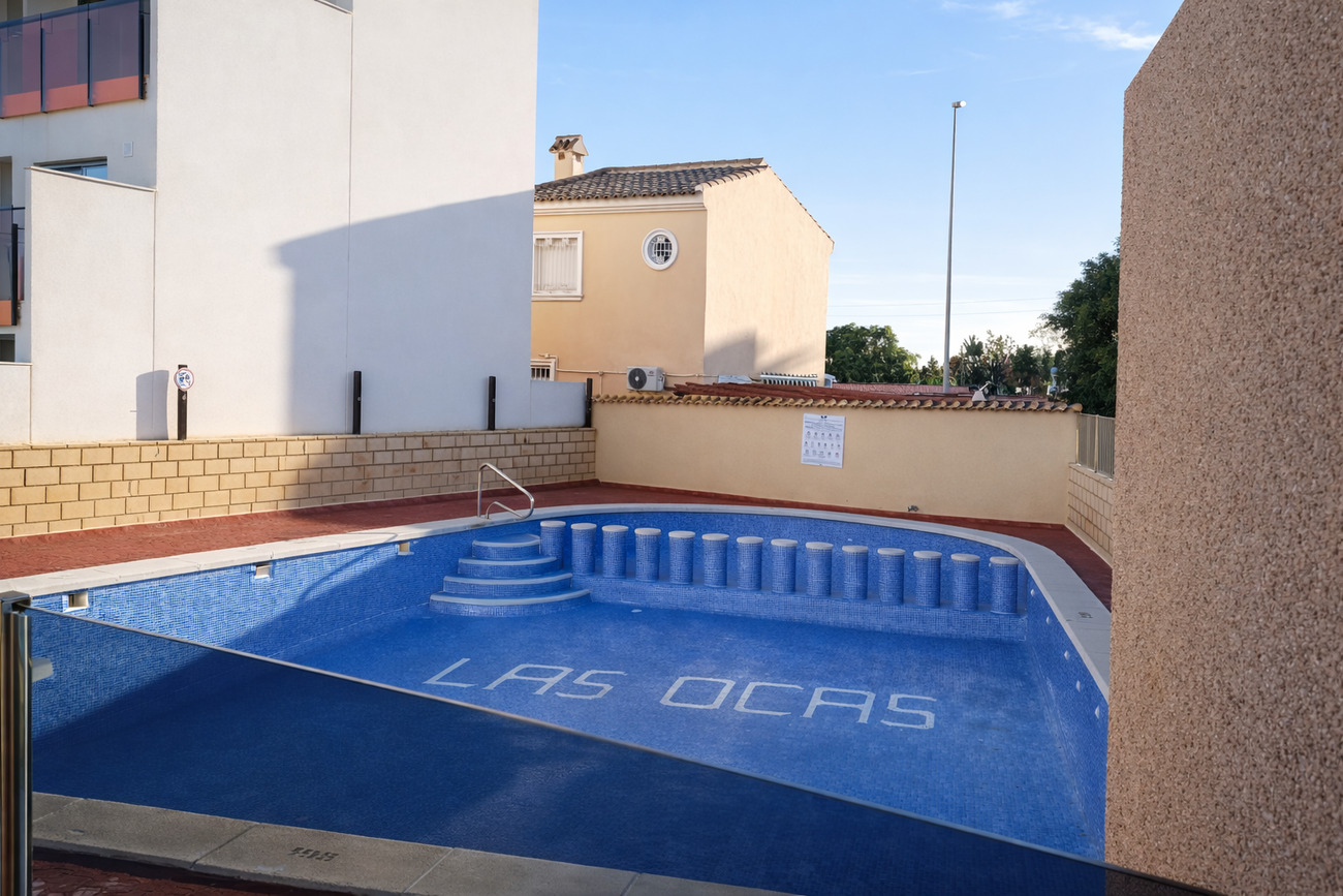 Dining area in apartment for sale in Lomas de Caboroig
