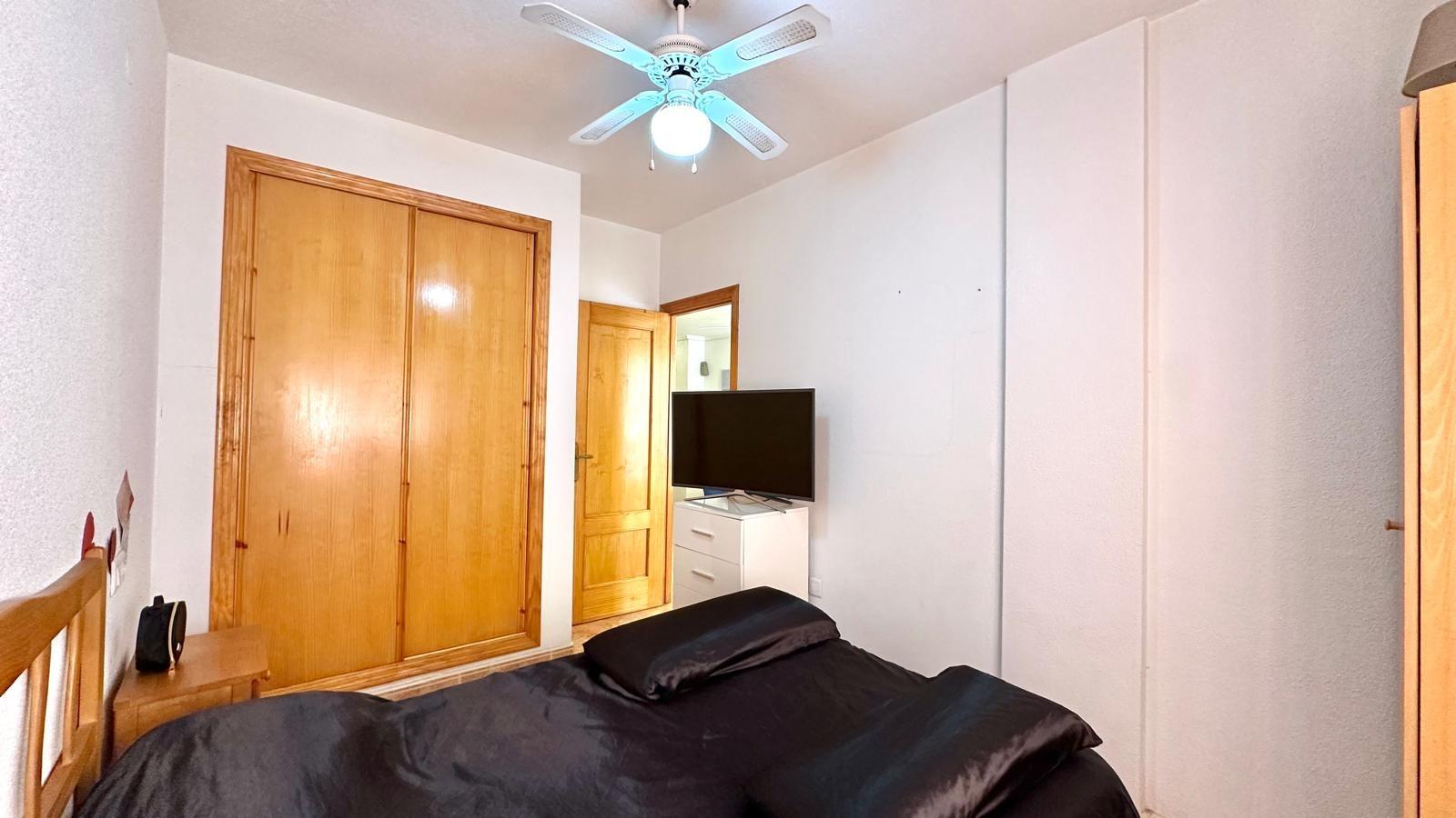 Master bedroom in apartment for sale in Torrevieja