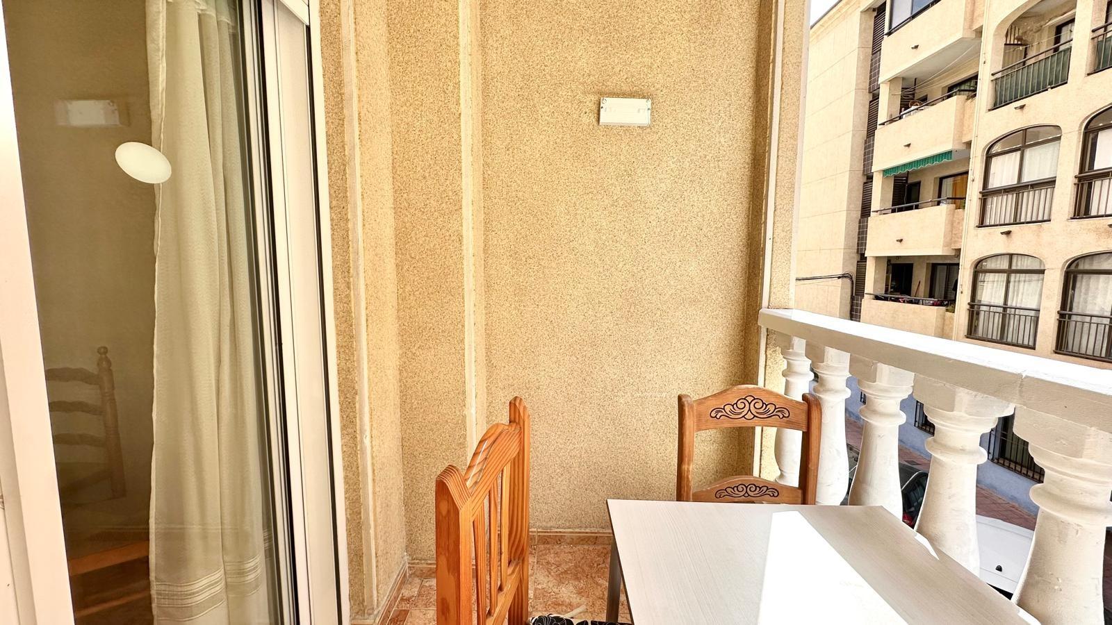 Terrace in apartment for sale in Torrevieja