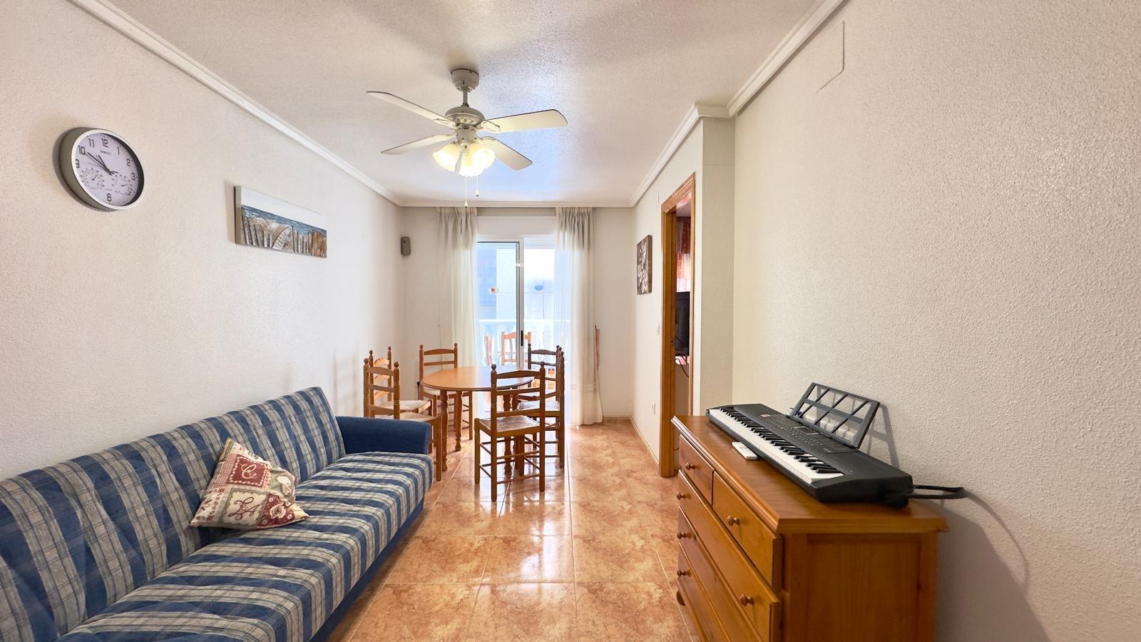 Living room in apartment for sale in Torrevieja