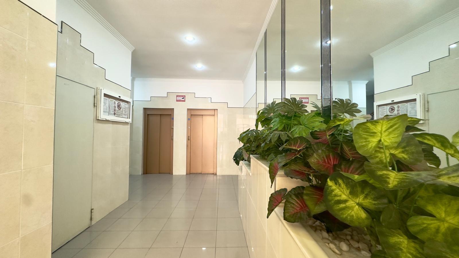 Terrace in apartment for sale in Torrevieja