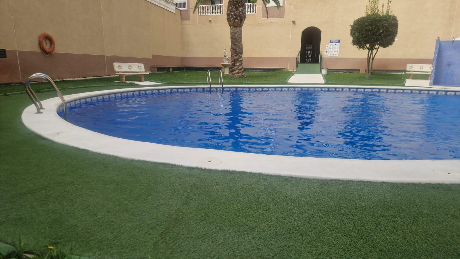 Bedroom in apartment for sale in Torrevieja