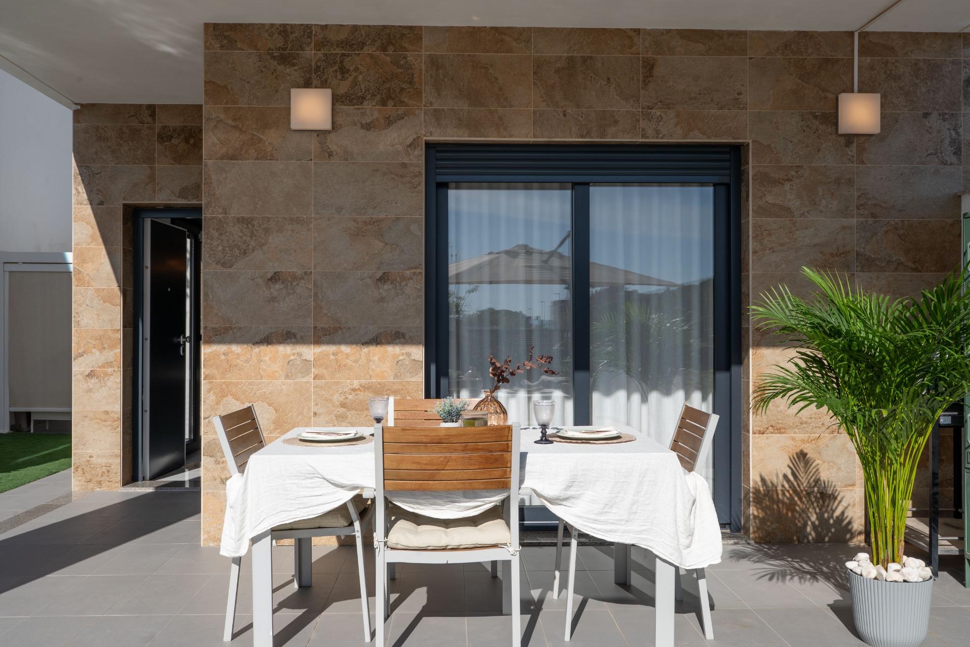 Pool area in villa for sale in Bigastro