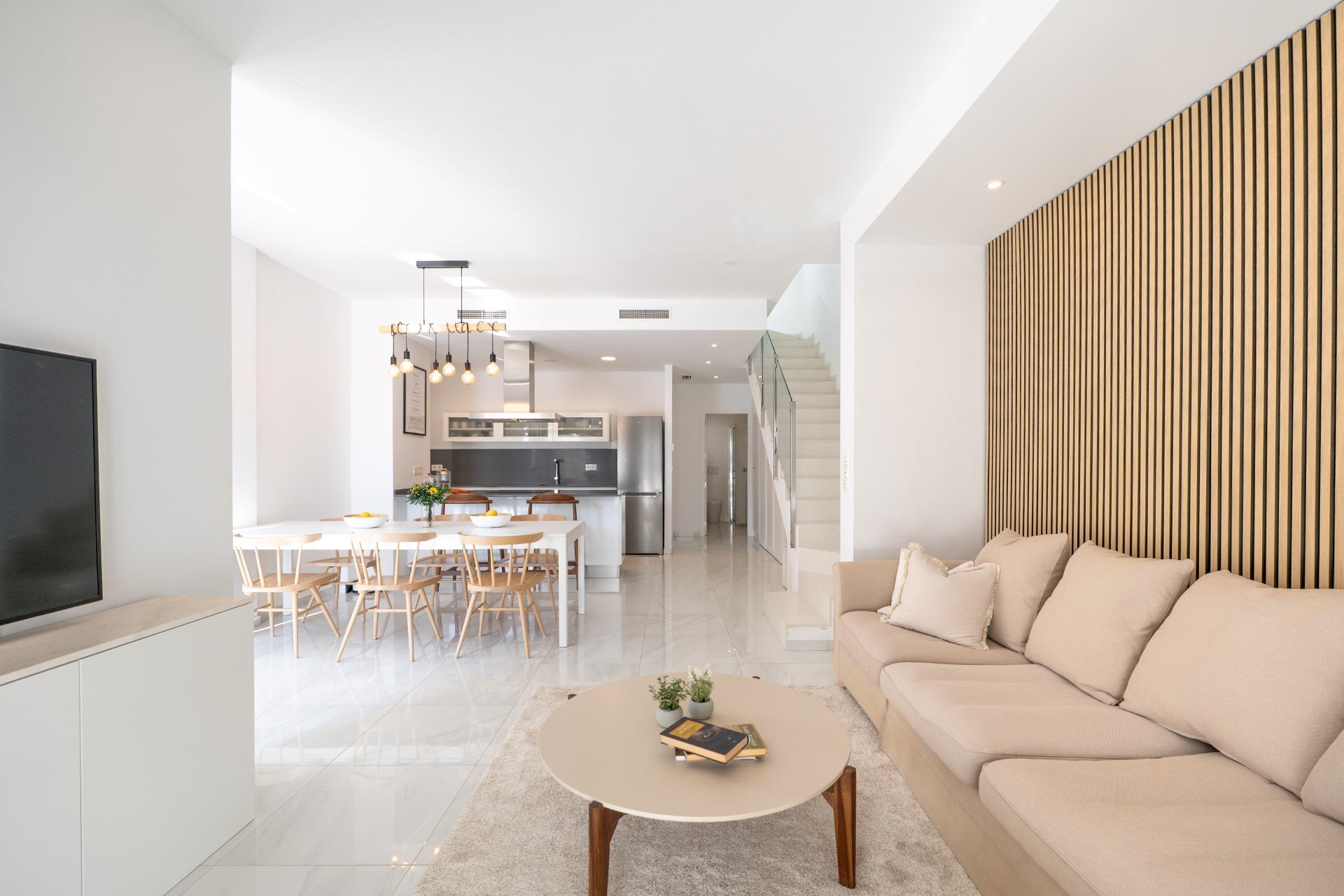 Dining area in villa for sale in Bigastro