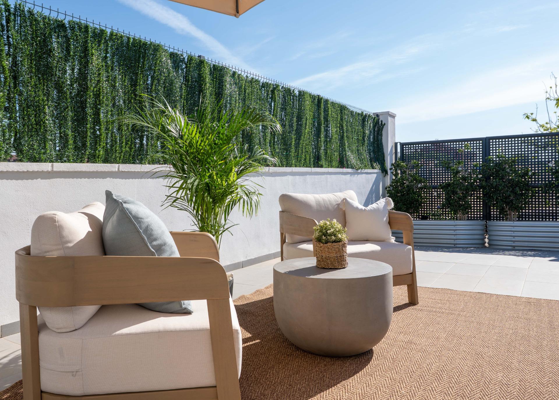 Garden in villa for sale in Bigastro