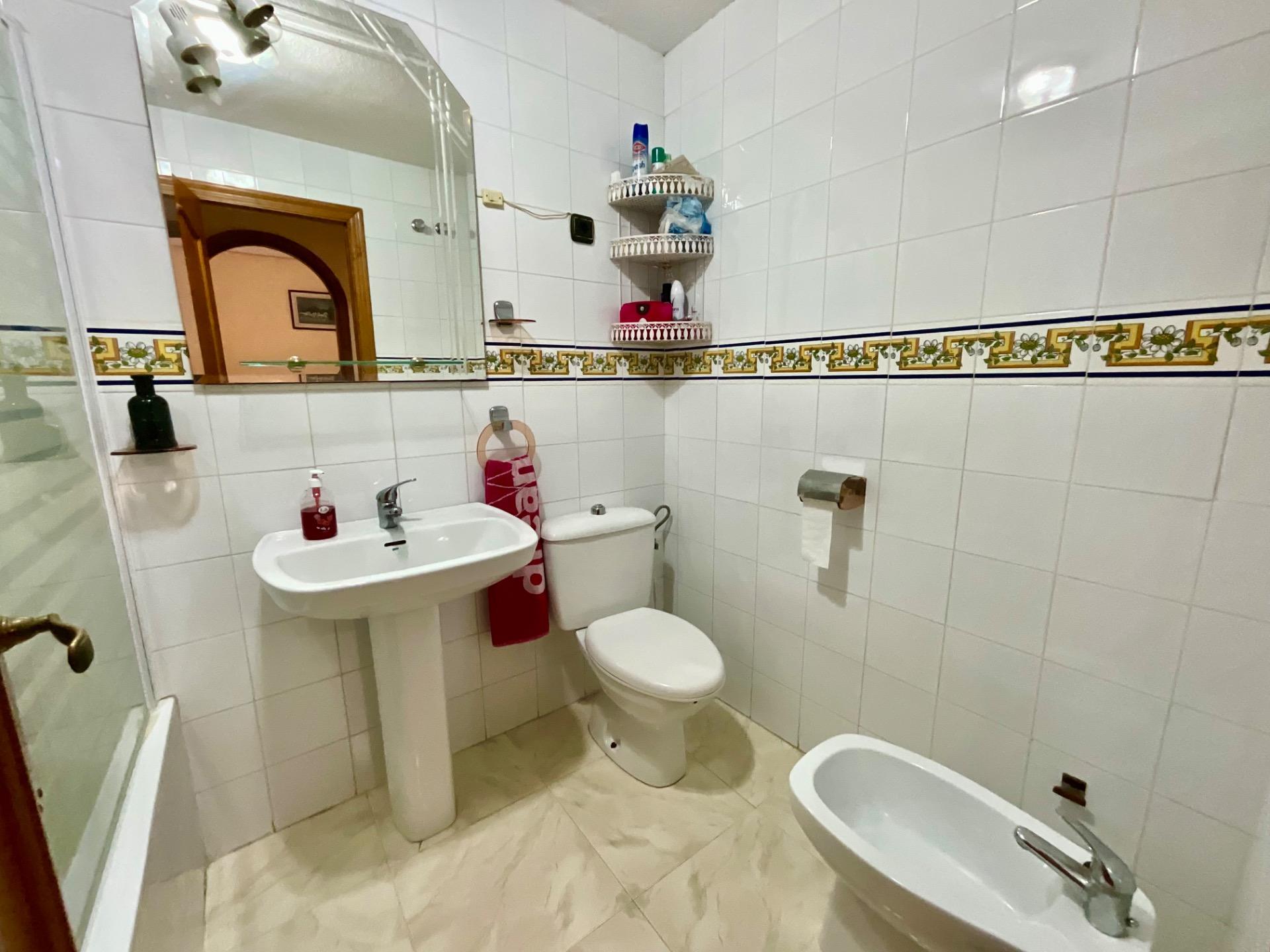 Garden in bungalow for sale in Torrevieja