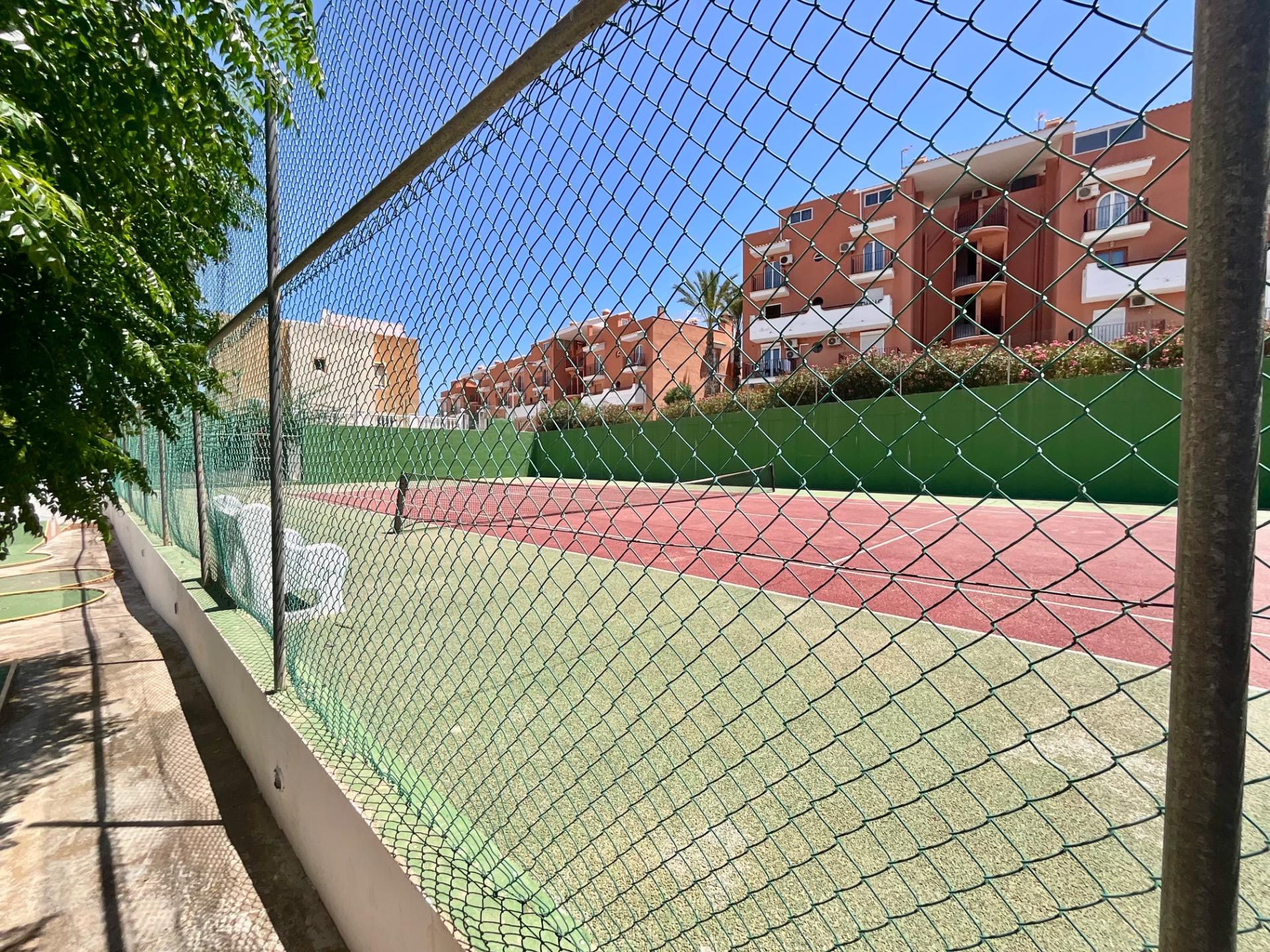 Master bedroom in bungalow for sale in Torrevieja