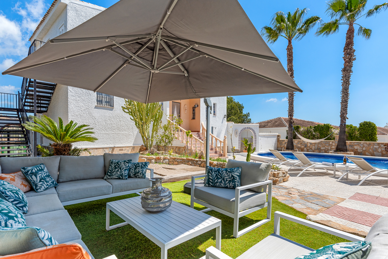 Living room in villa for sale in Pinar de Campoverde