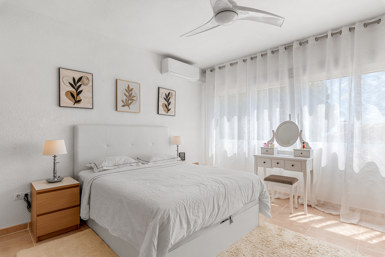Garden in villa for sale in Pinar de Campoverde