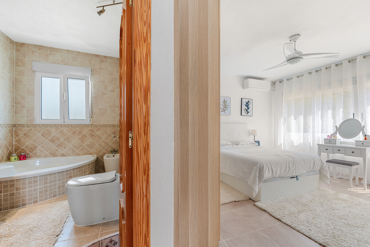 Exterior view in villa for sale in Pinar de Campoverde